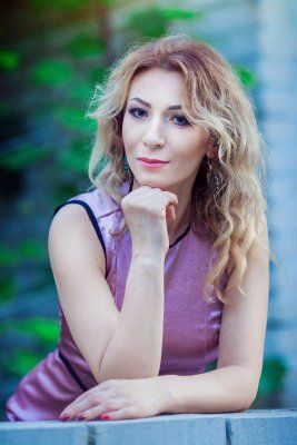 Natalia femme ukrainienne de Kiev, parle anglais, russe