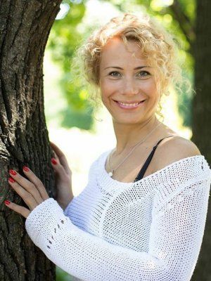 Yana femme ukrainienne de Kiev, parle anglais, russe